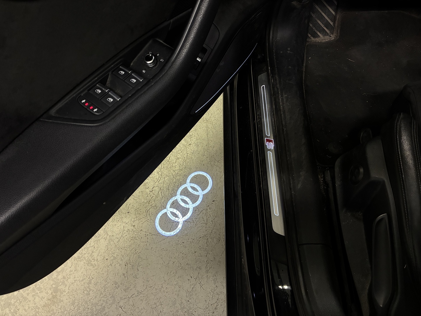 AUDI A4 2017