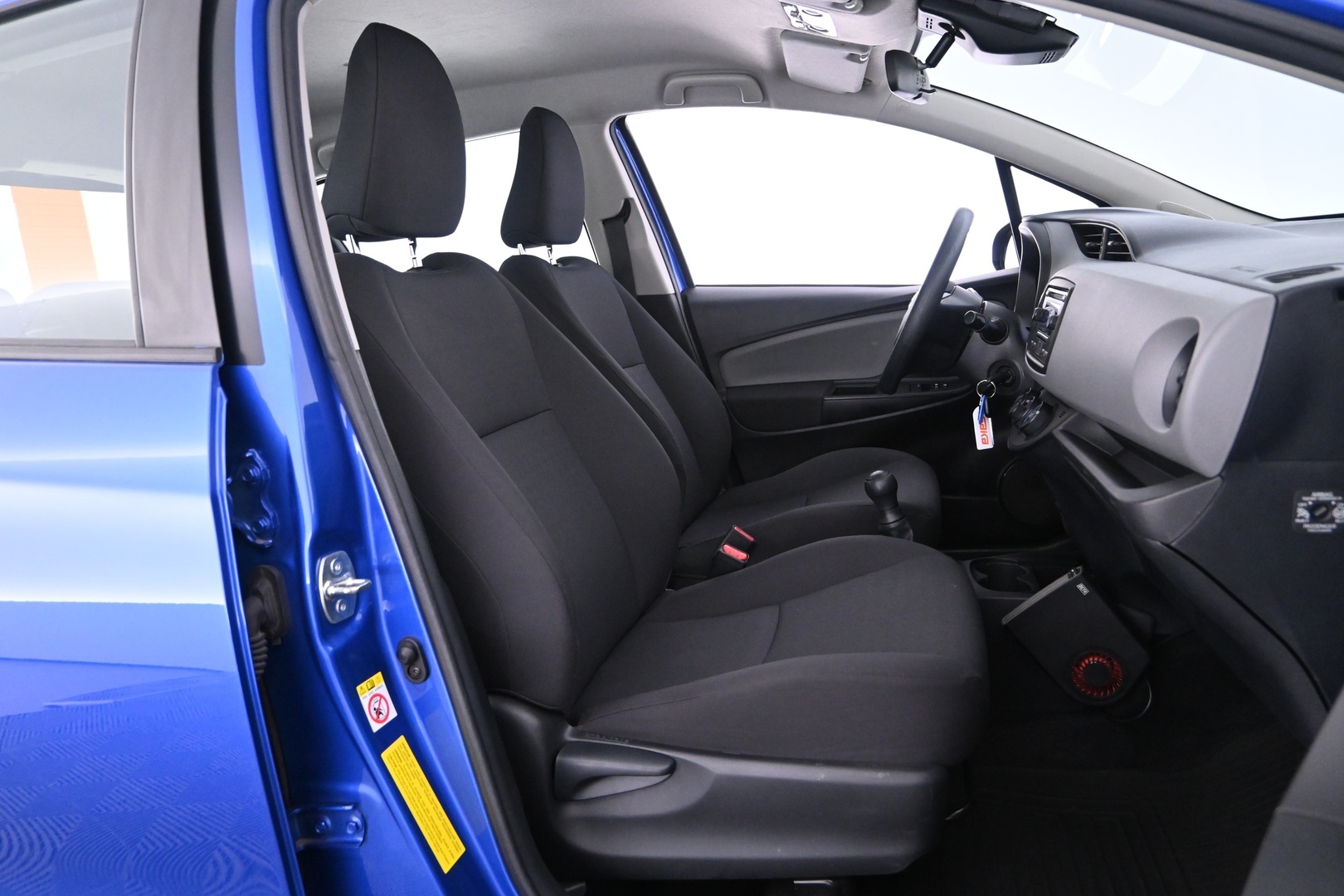 TOYOTA Yaris 2018