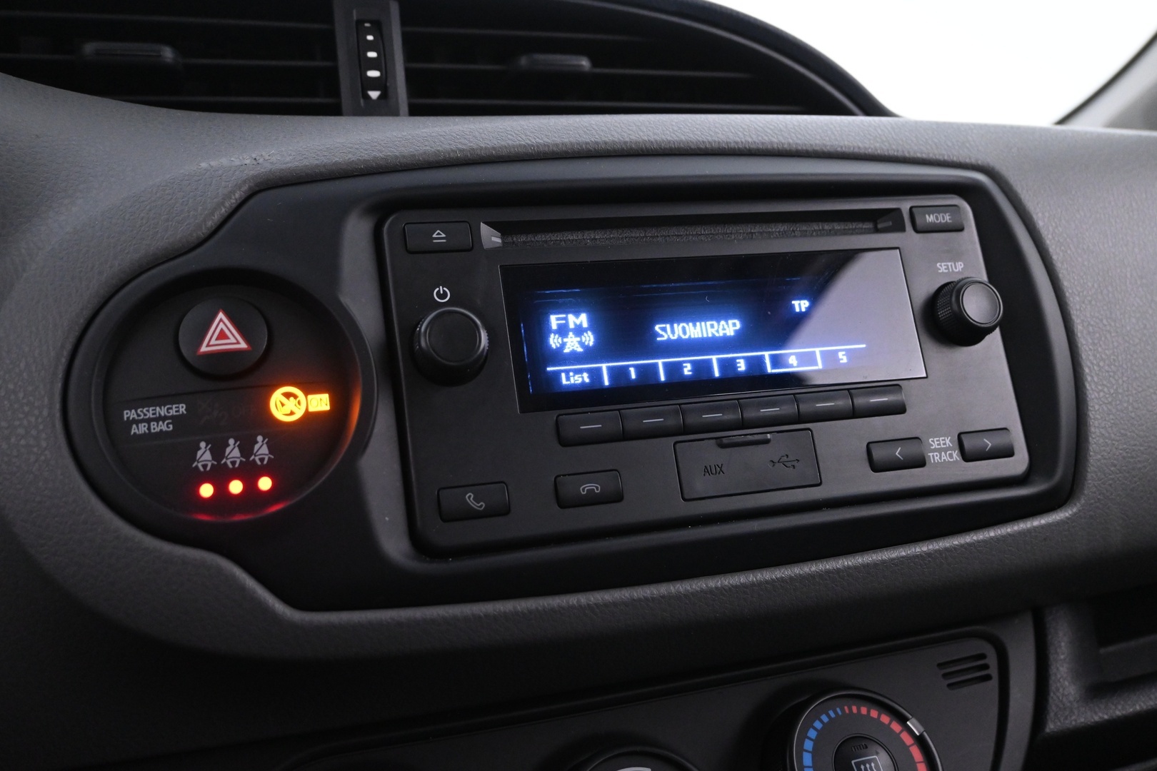 TOYOTA Yaris 2018