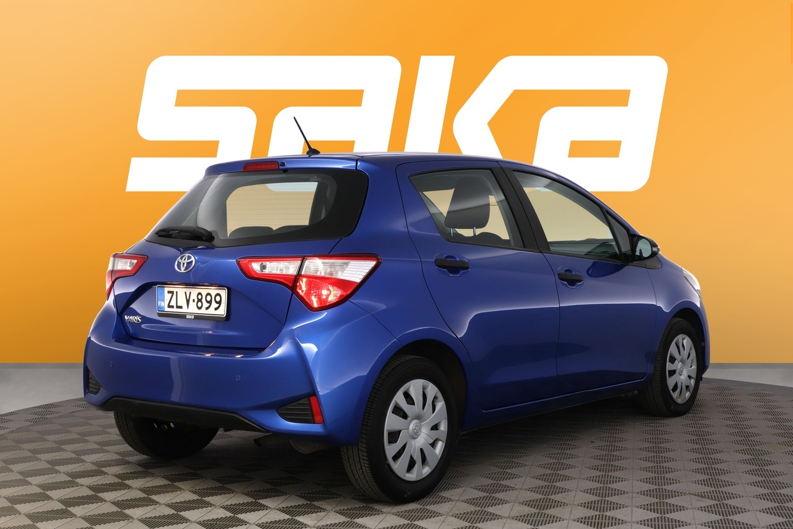 TOYOTA Yaris 2018