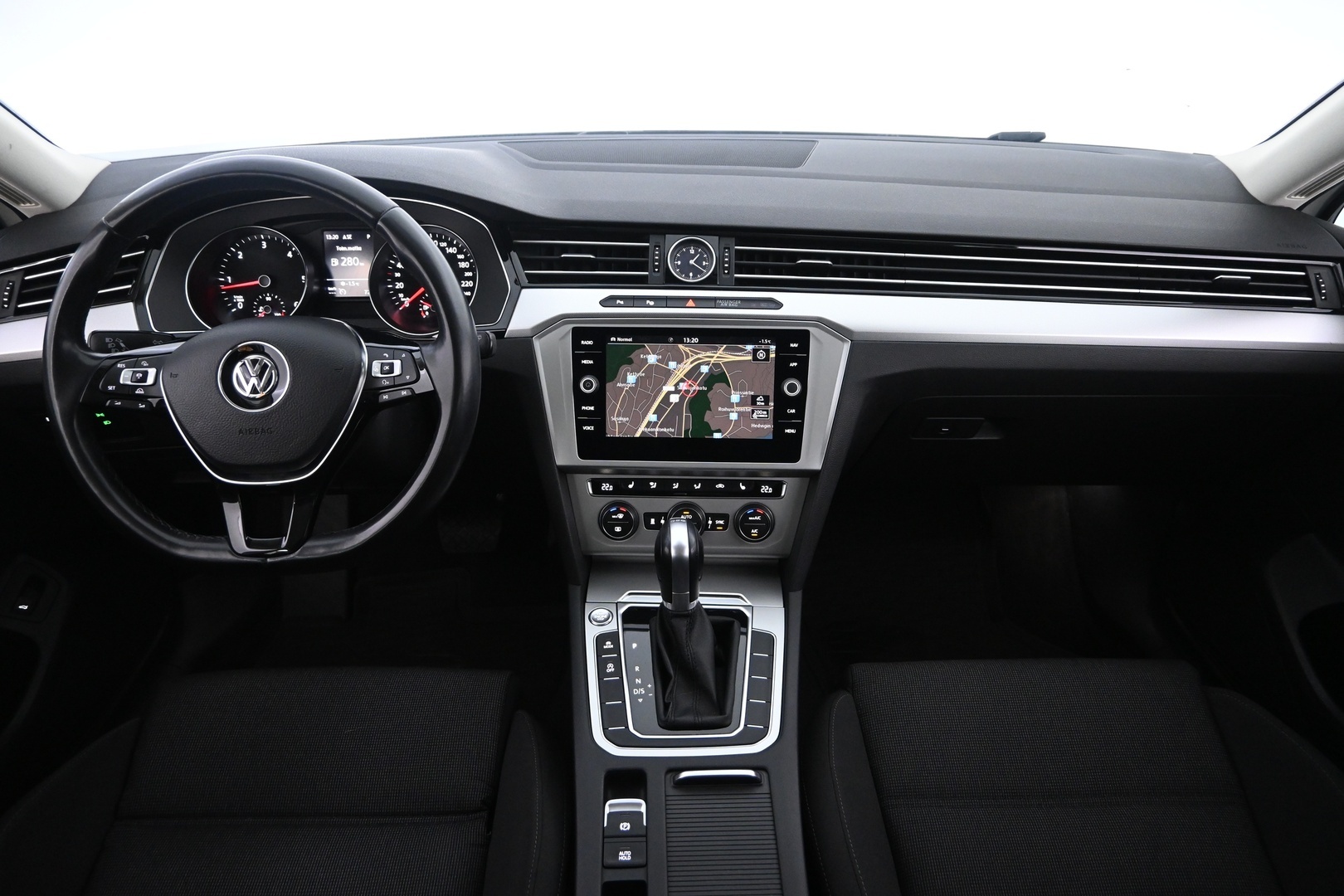 VOLKSWAGEN Passat 2018