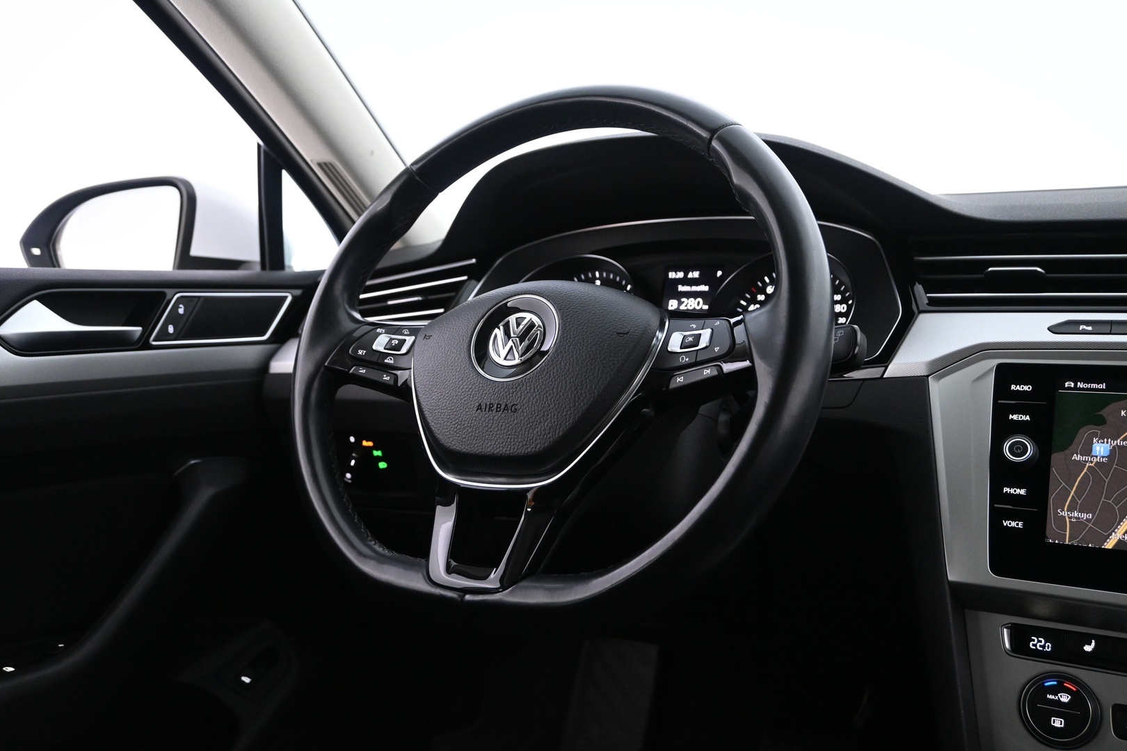 VOLKSWAGEN Passat 2018