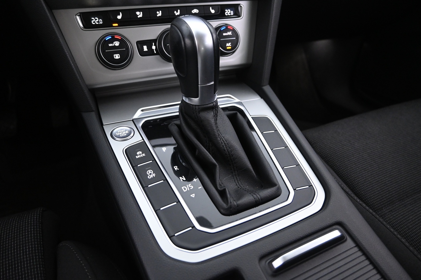 VOLKSWAGEN Passat 2018