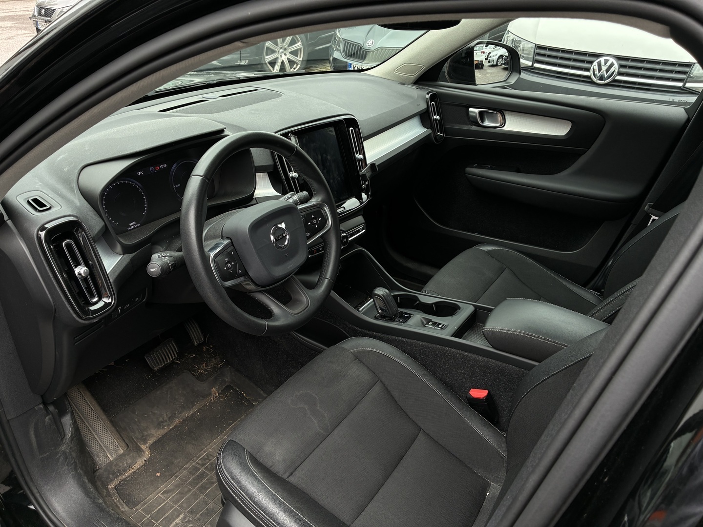 VOLVO XC40 2020