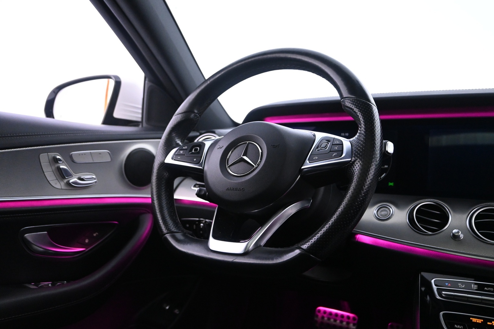 MERCEDES-BENZ E 2017
