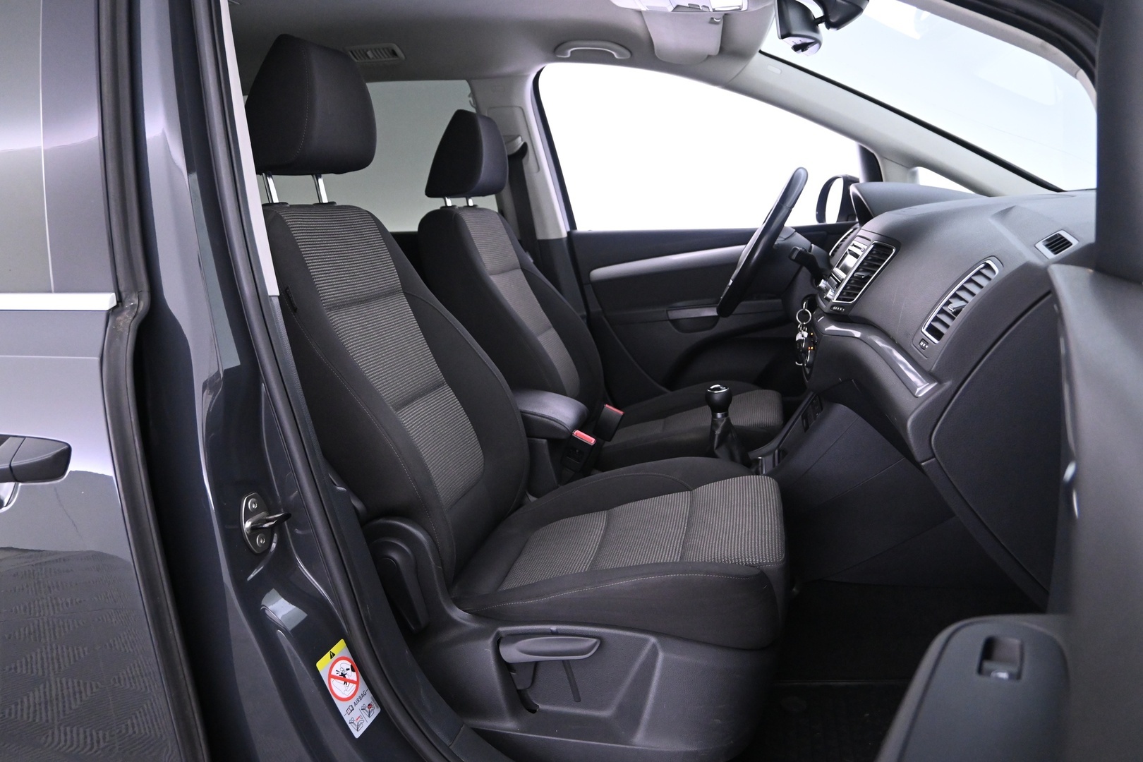 VOLKSWAGEN Sharan 2012