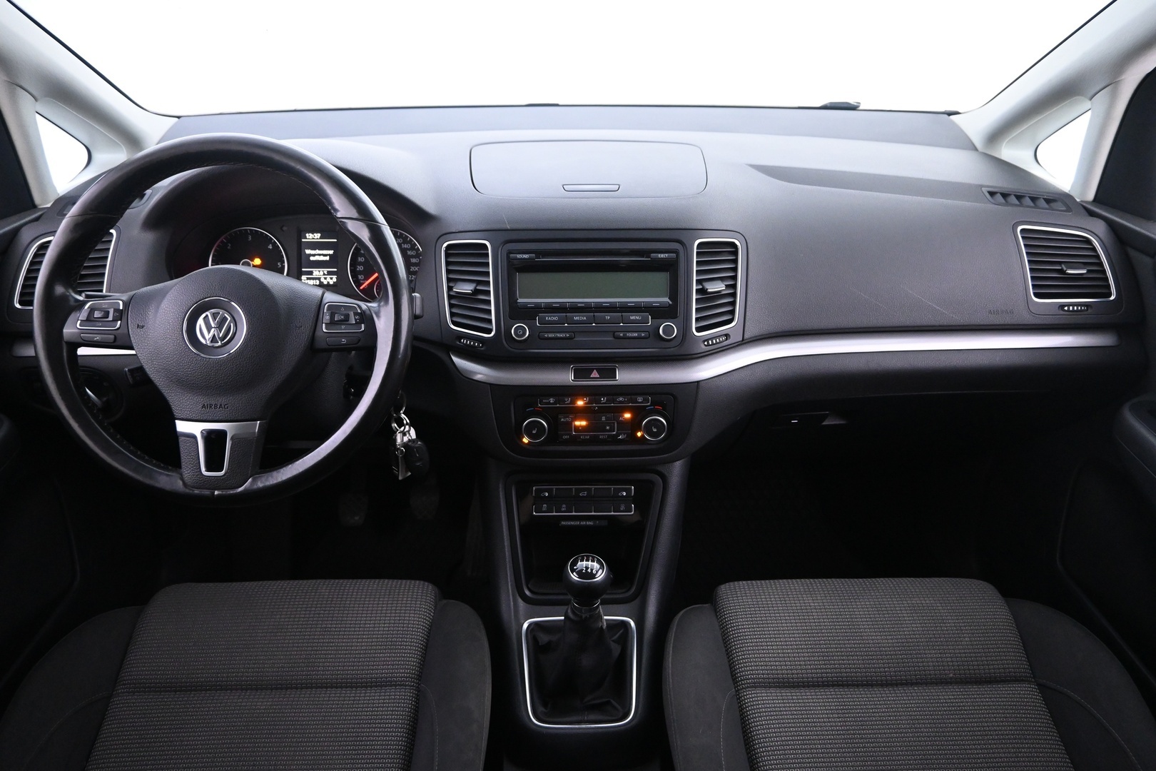 VOLKSWAGEN Sharan 2012