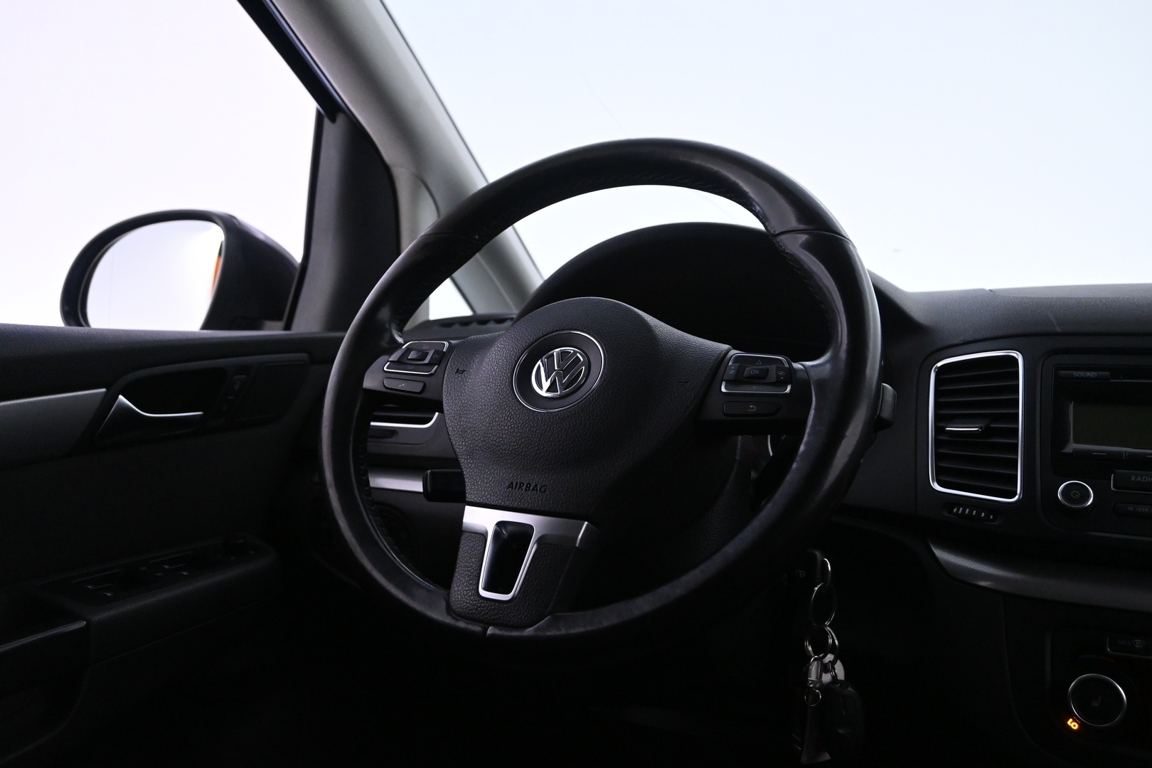 VOLKSWAGEN Sharan 2012