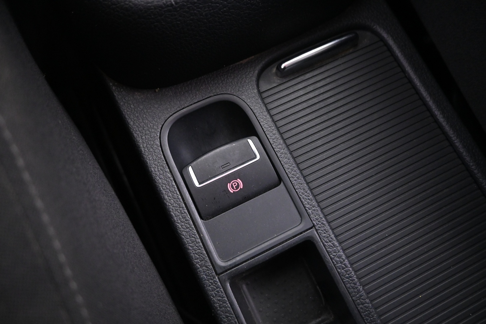 VOLKSWAGEN Sharan 2012