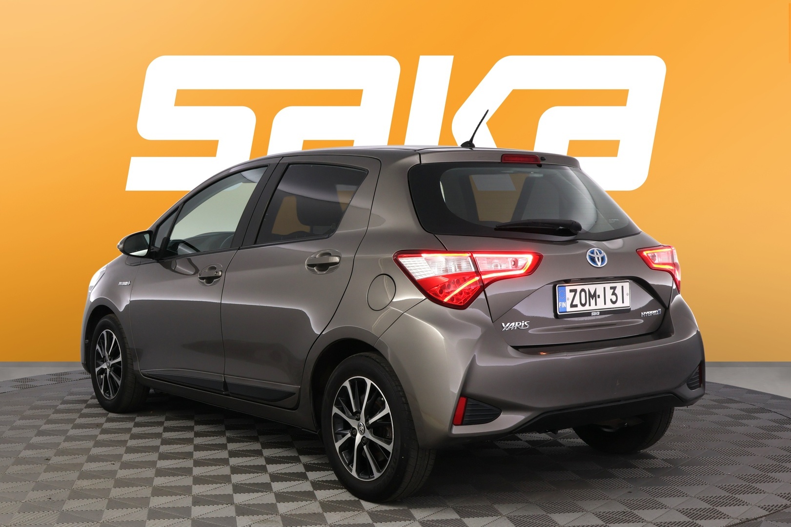 TOYOTA Yaris 2018