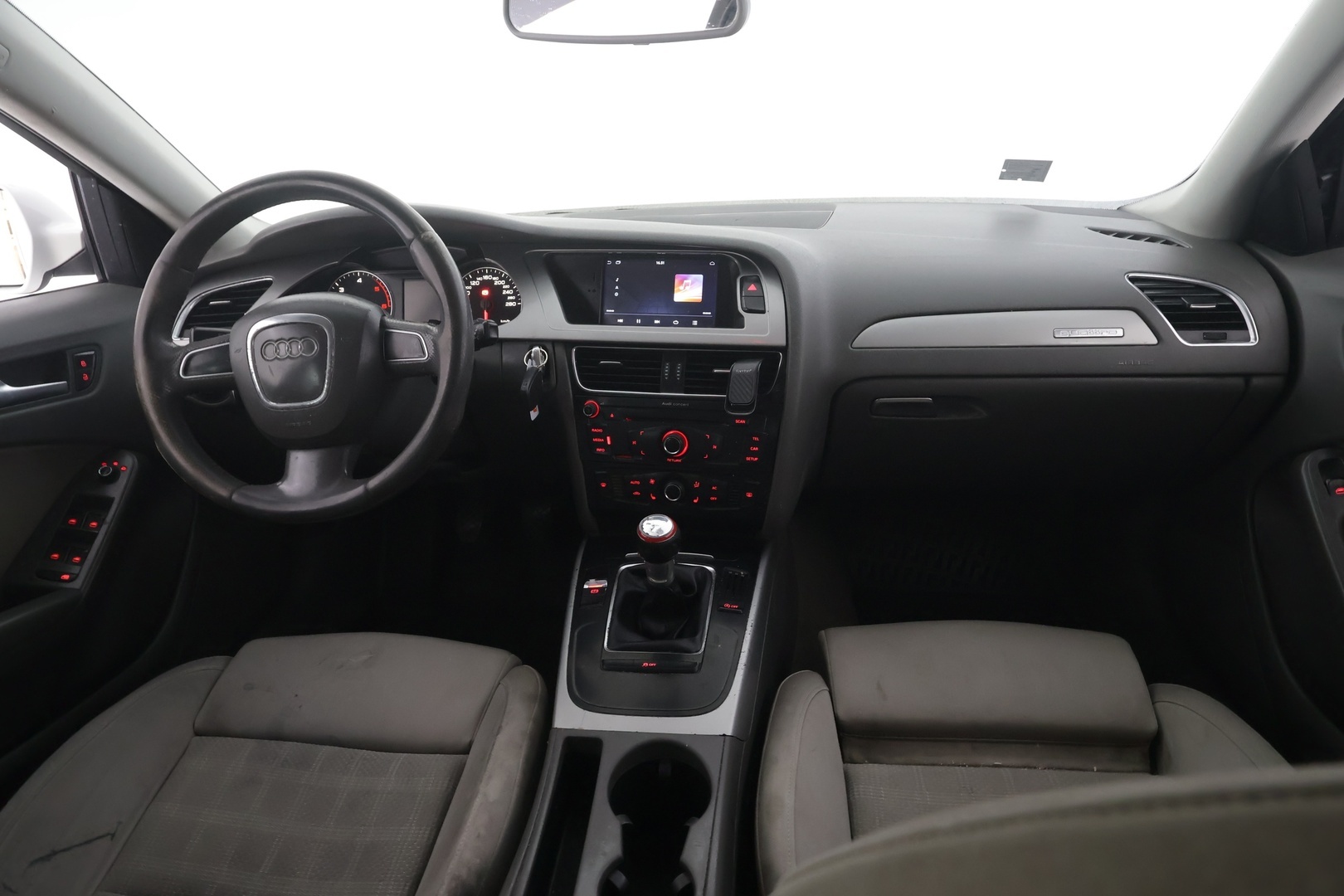 AUDI A4 2011
