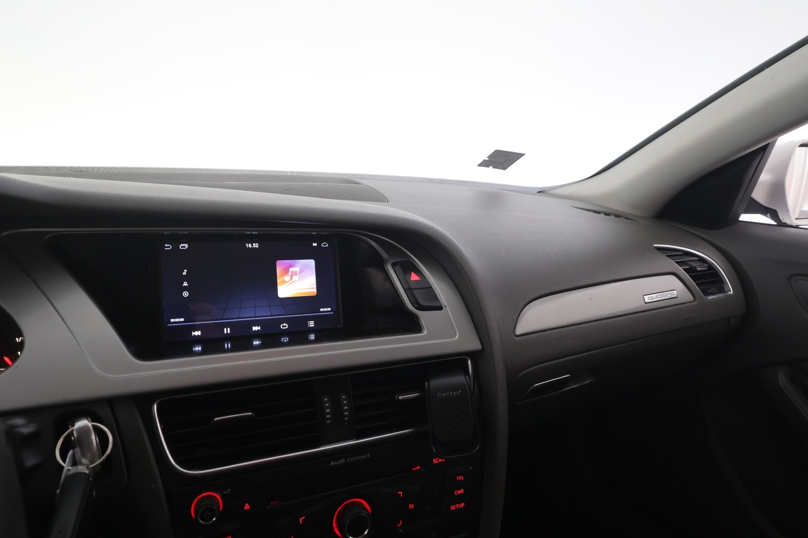 AUDI A4 2011
