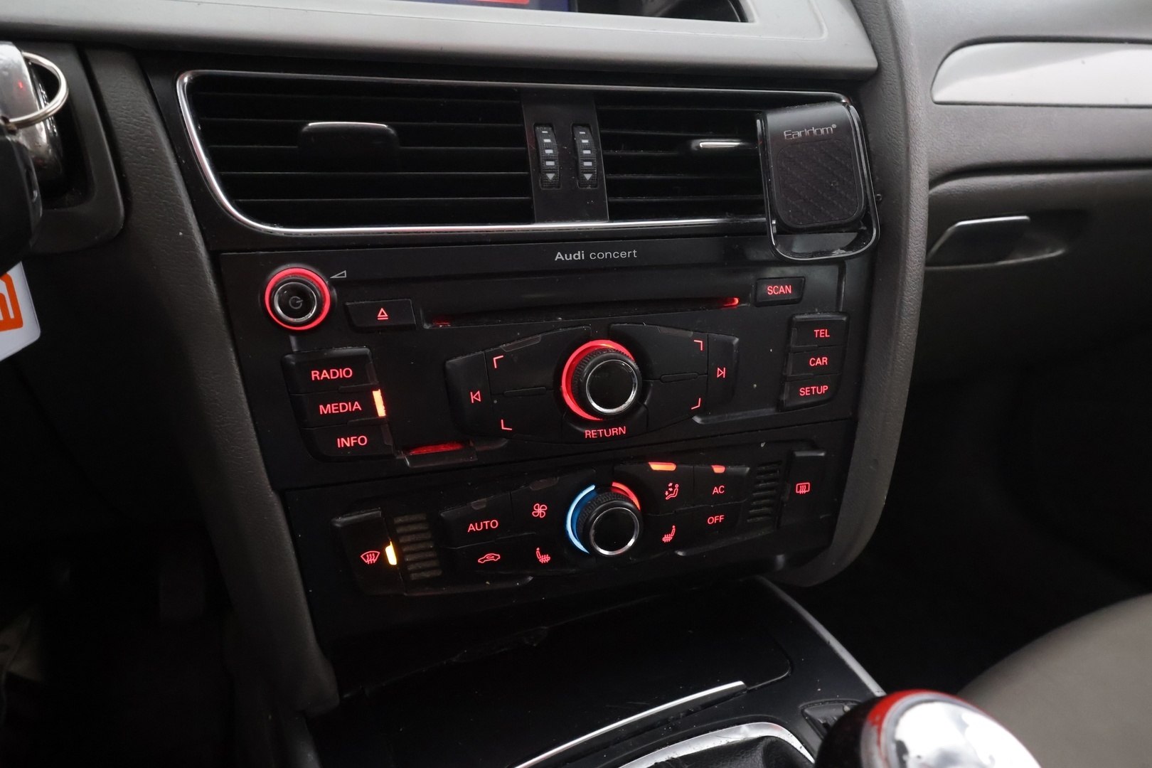 AUDI A4 2011