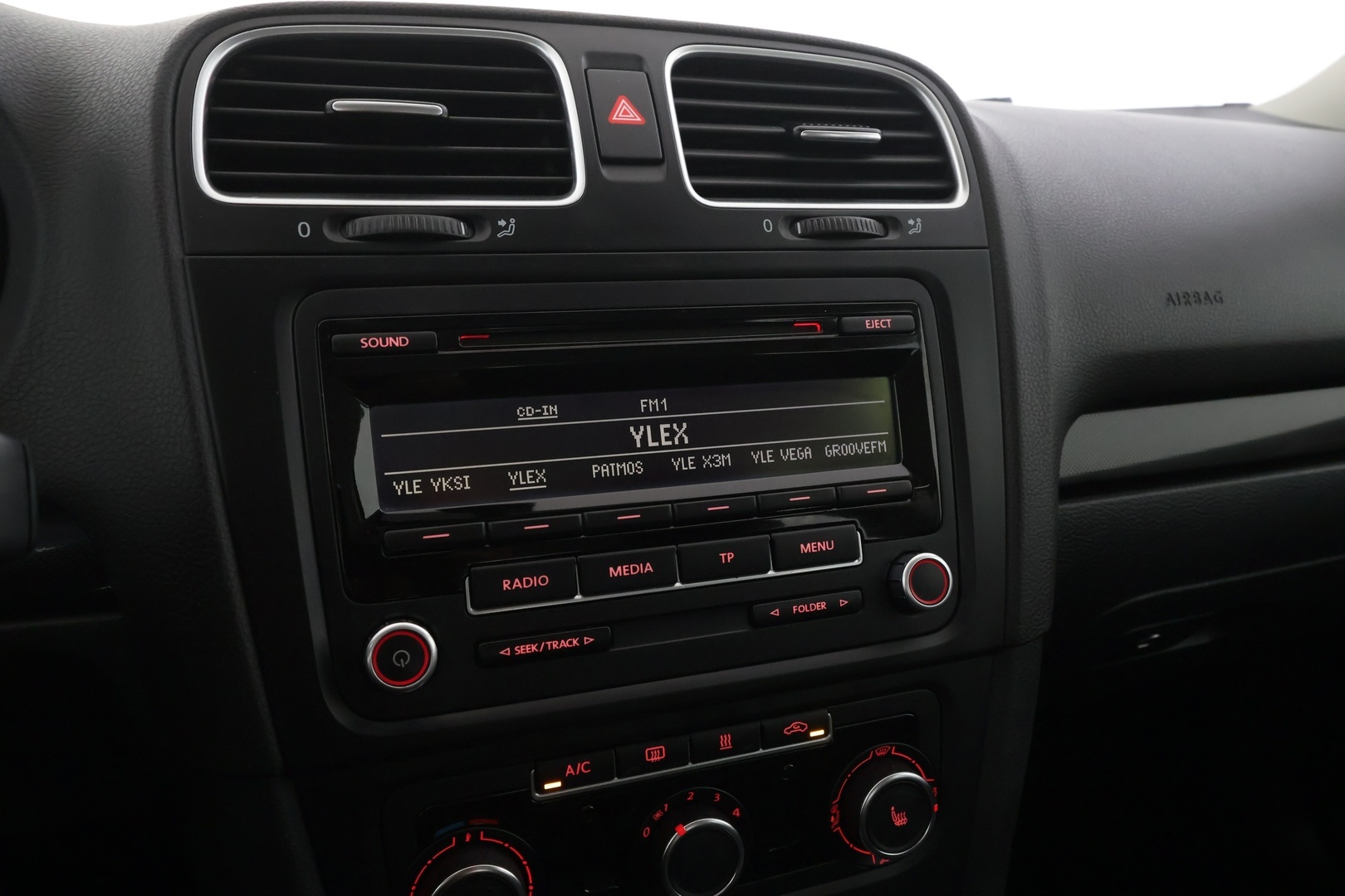 VOLKSWAGEN Golf 2013