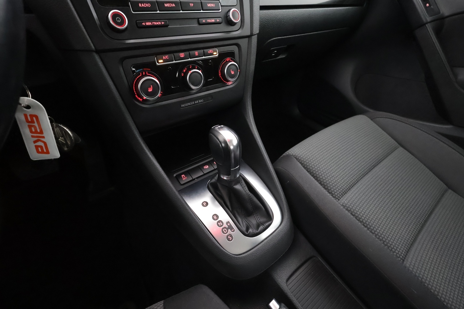 VOLKSWAGEN Golf 2013