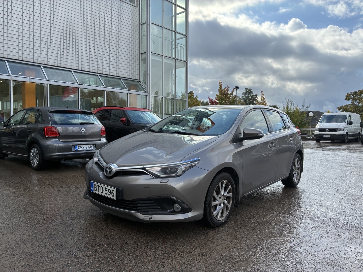 TOYOTA Auris 2016