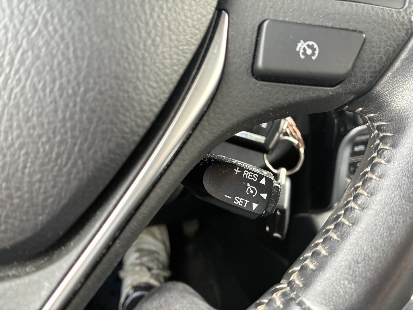 TOYOTA Auris 2016