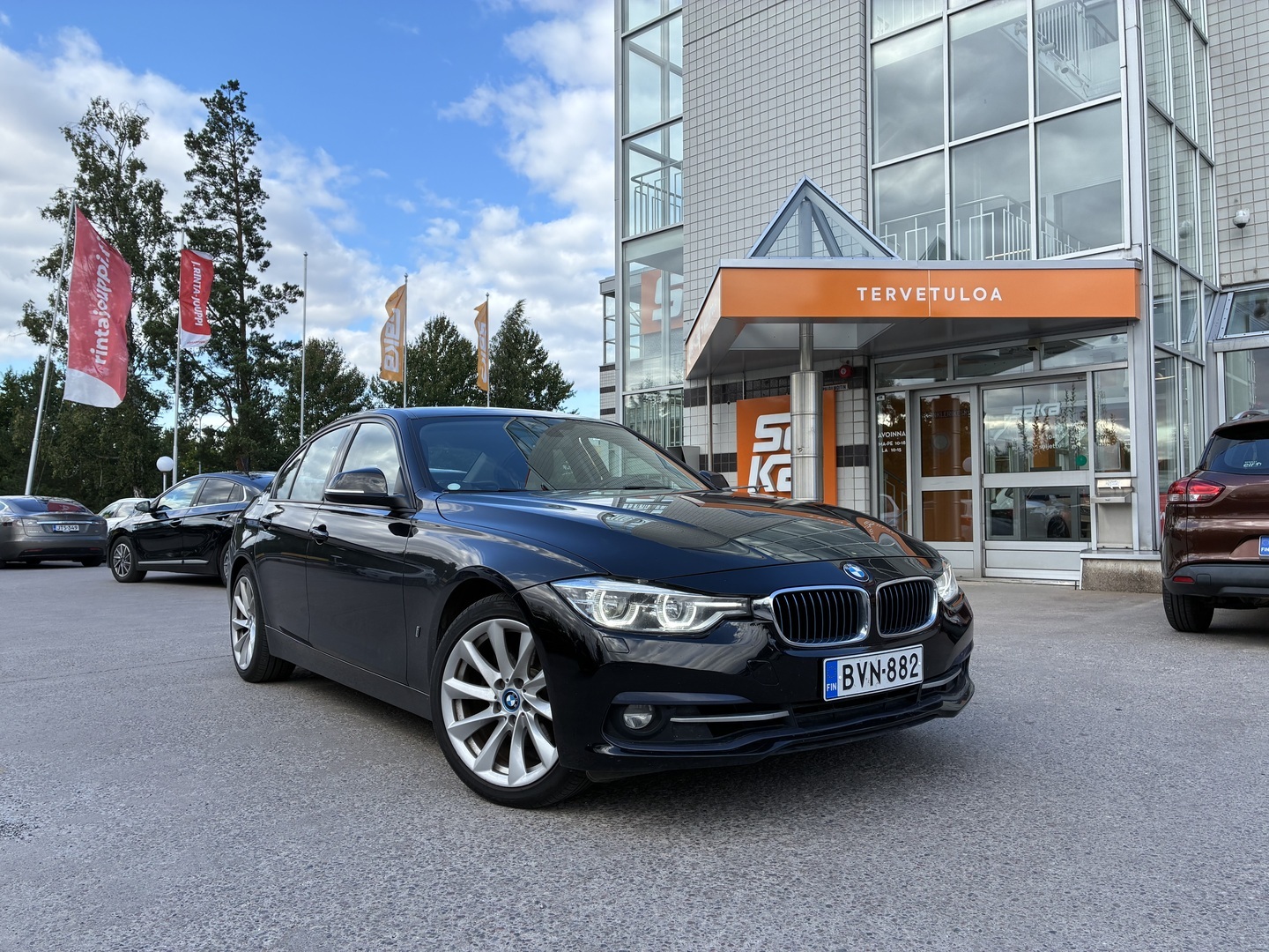 BMW 330 2018