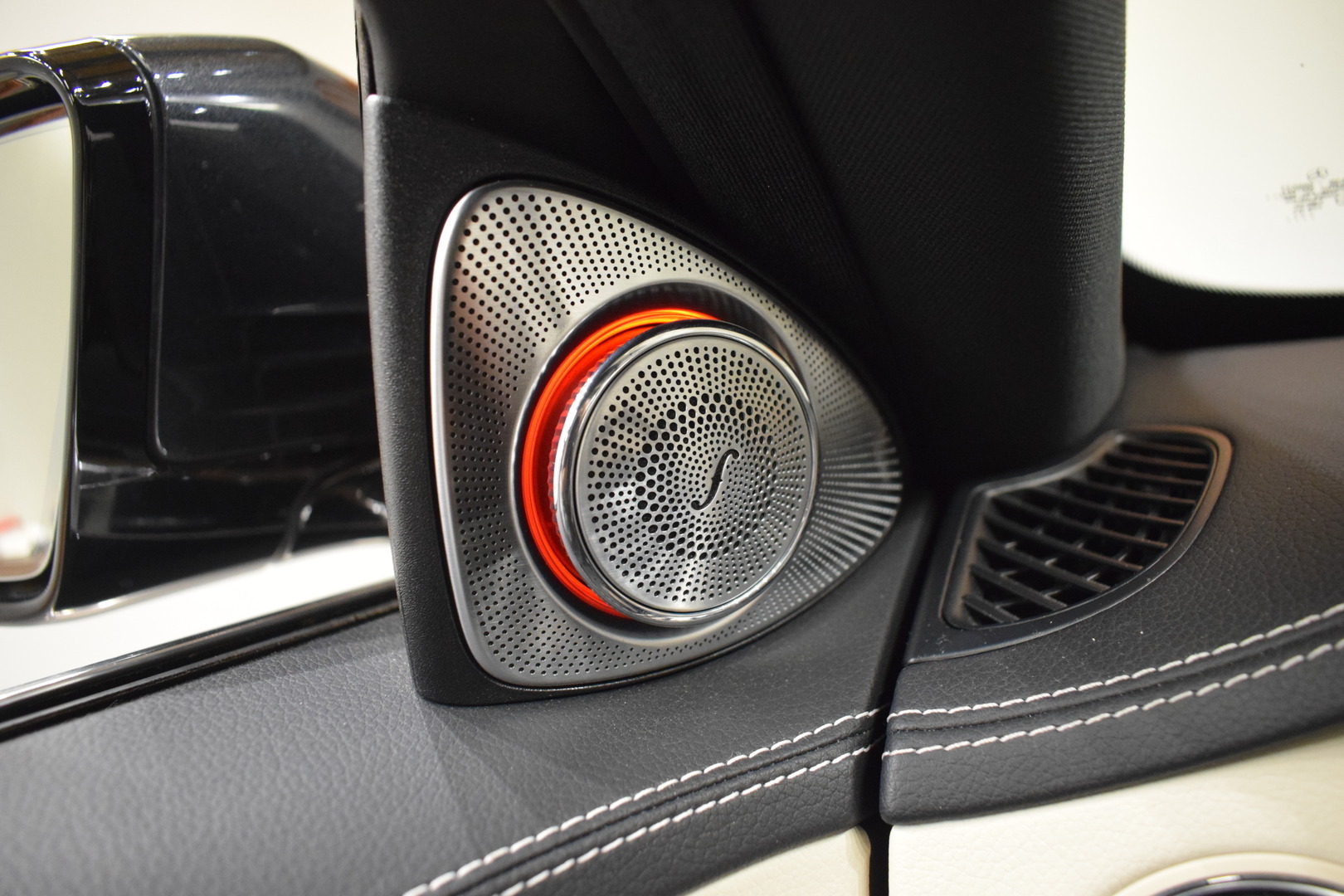 MERCEDES-BENZ S 2015