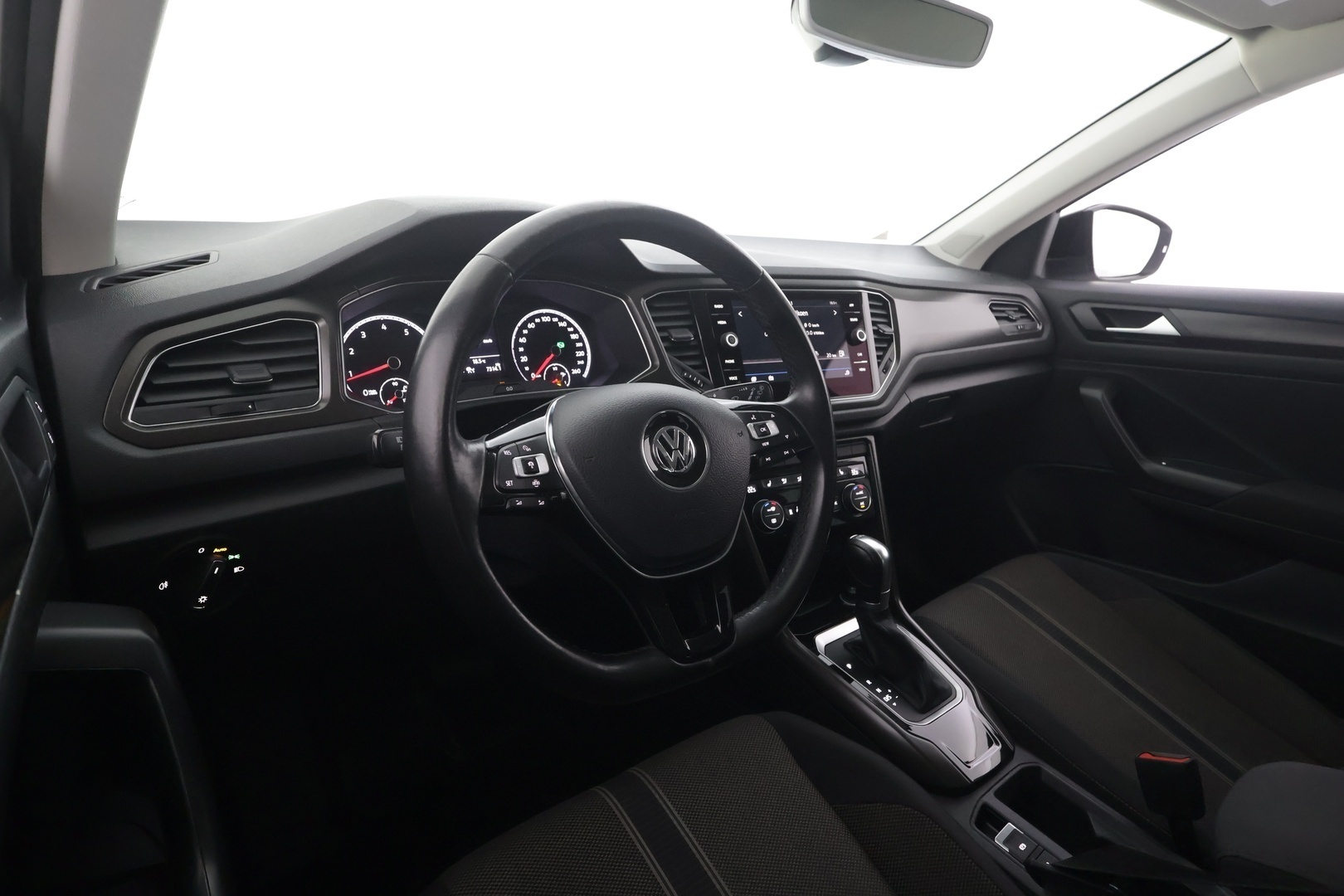 VOLKSWAGEN T-Roc 2019