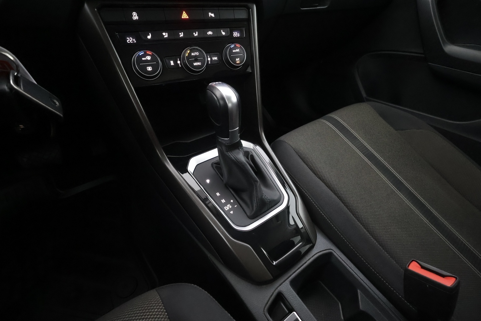 VOLKSWAGEN T-Roc 2019