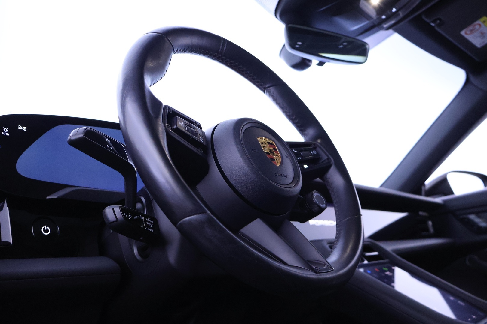 PORSCHE Taycan 2020