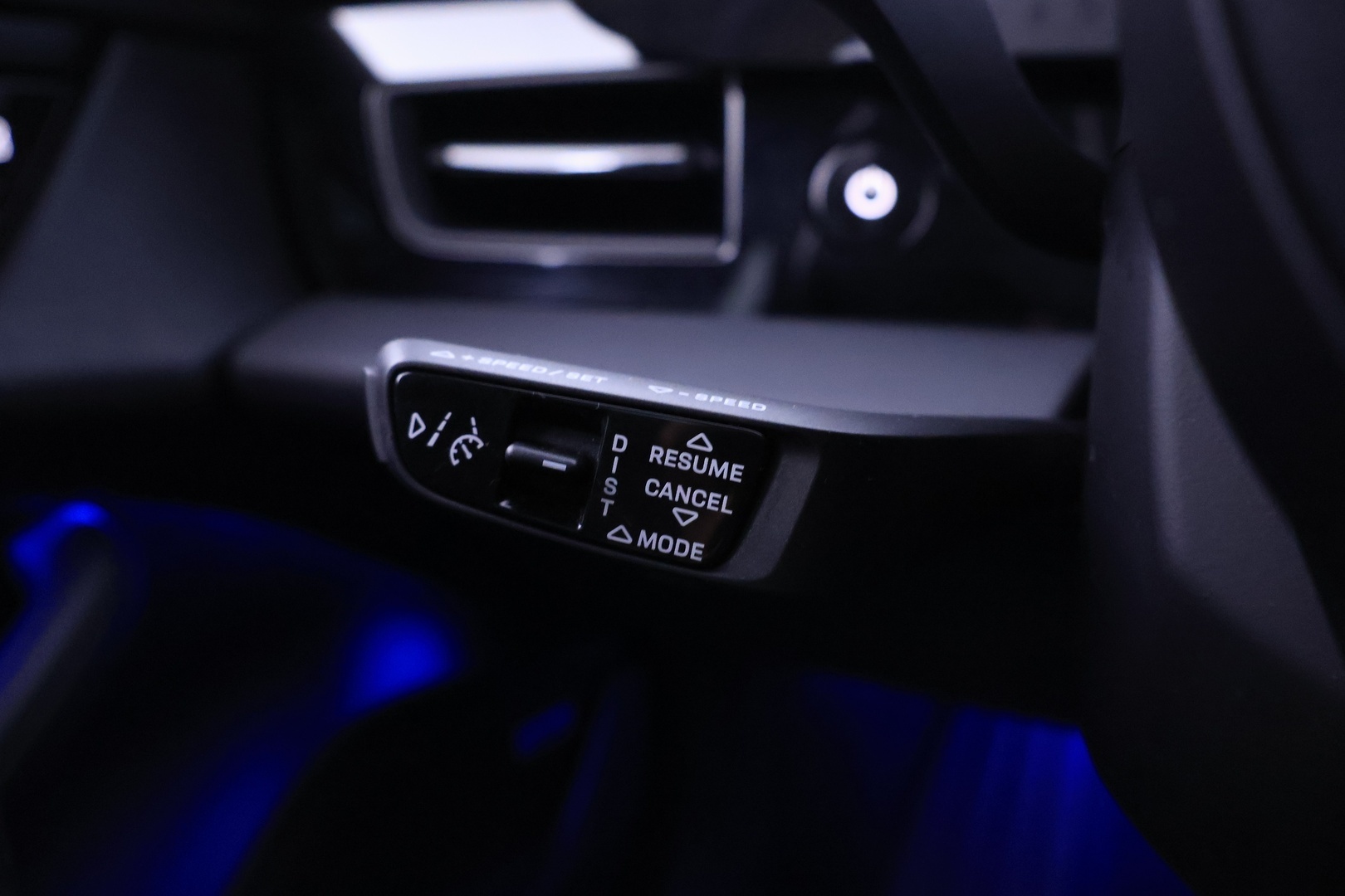PORSCHE Taycan 2020