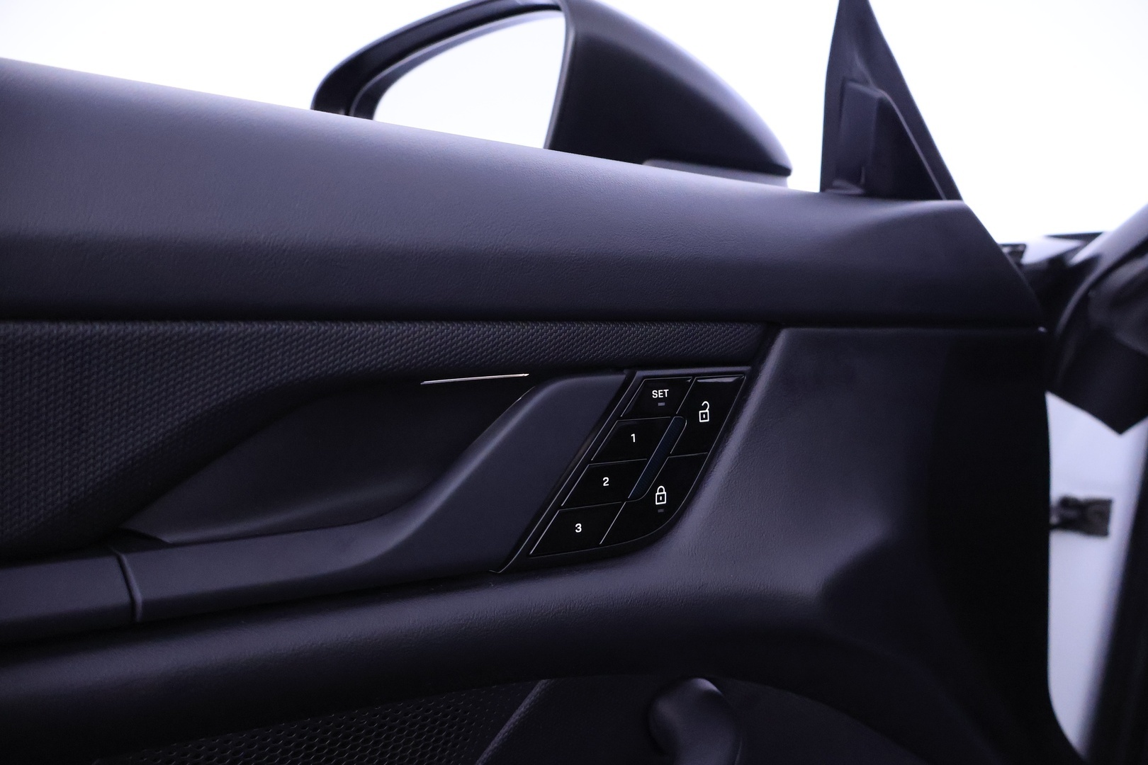 PORSCHE Taycan 2020