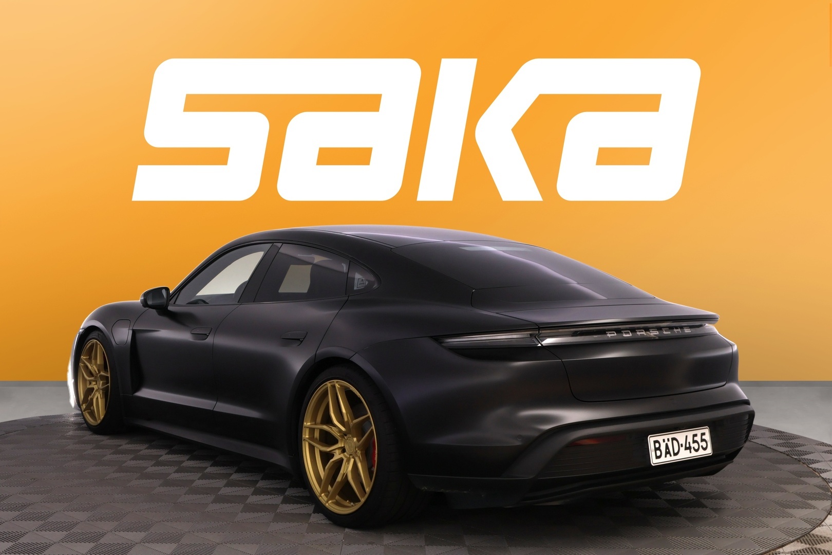 PORSCHE Taycan 2020