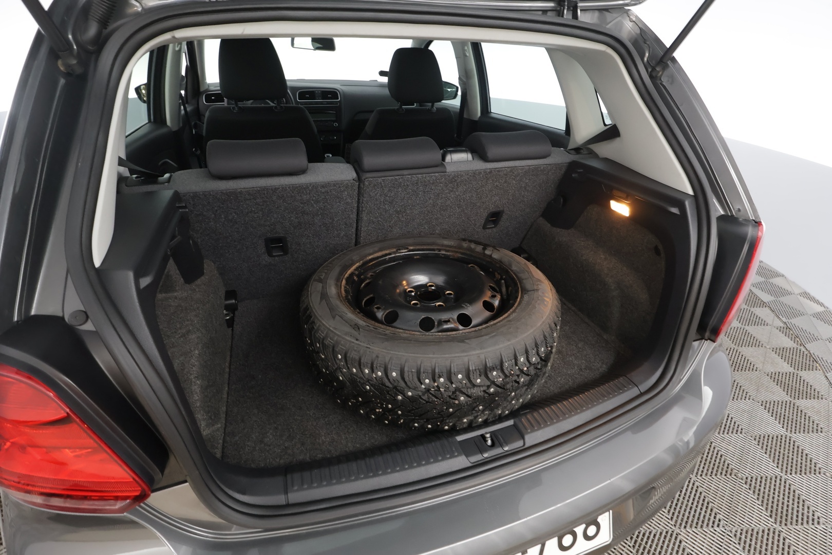 VOLKSWAGEN Polo 2011