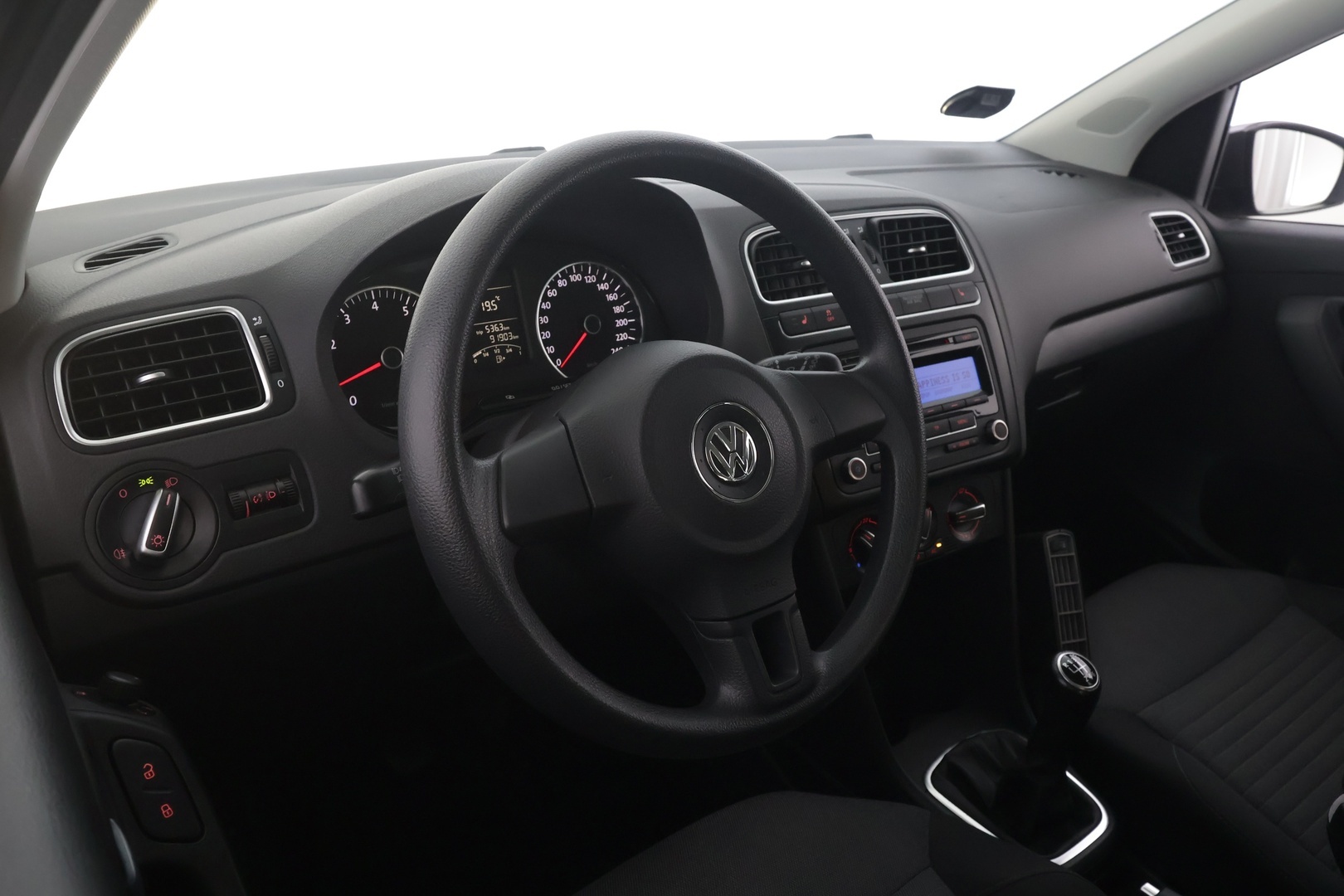 VOLKSWAGEN Polo 2011