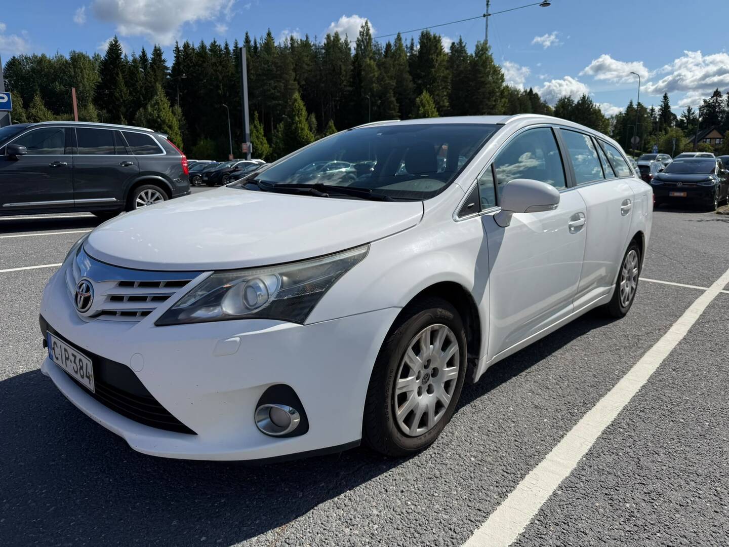 TOYOTA Avensis 2012