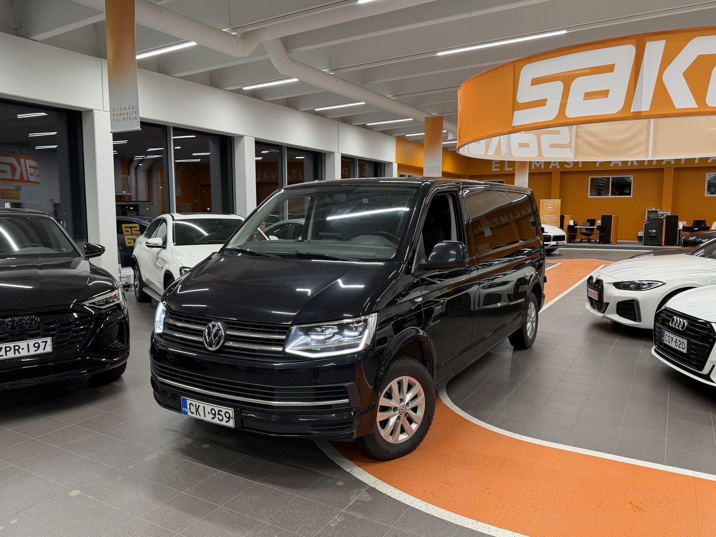 VOLKSWAGEN Transporter 2017