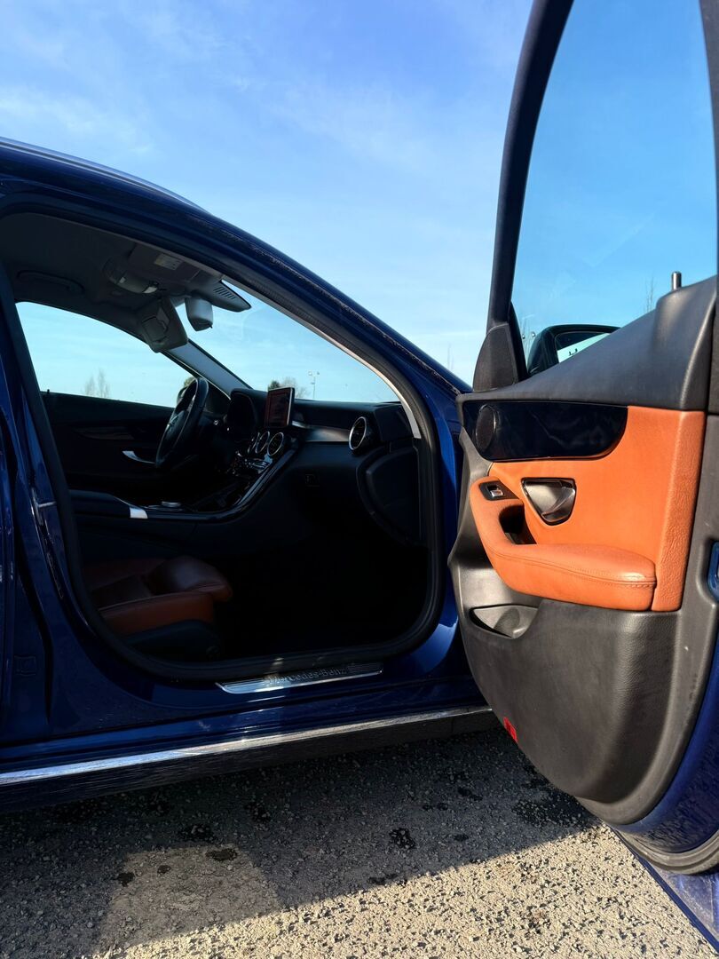 MERCEDES-BENZ C 2016