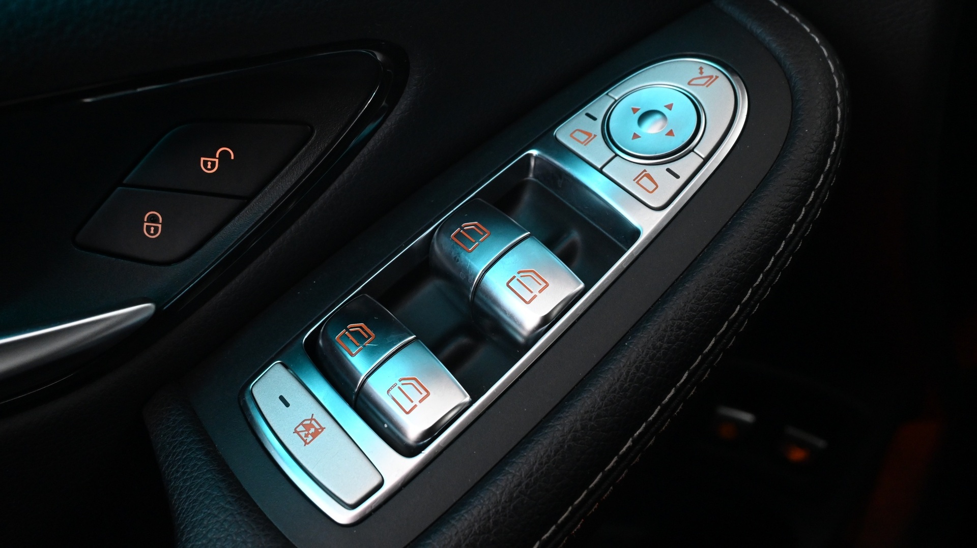 MERCEDES-BENZ GLC 2018