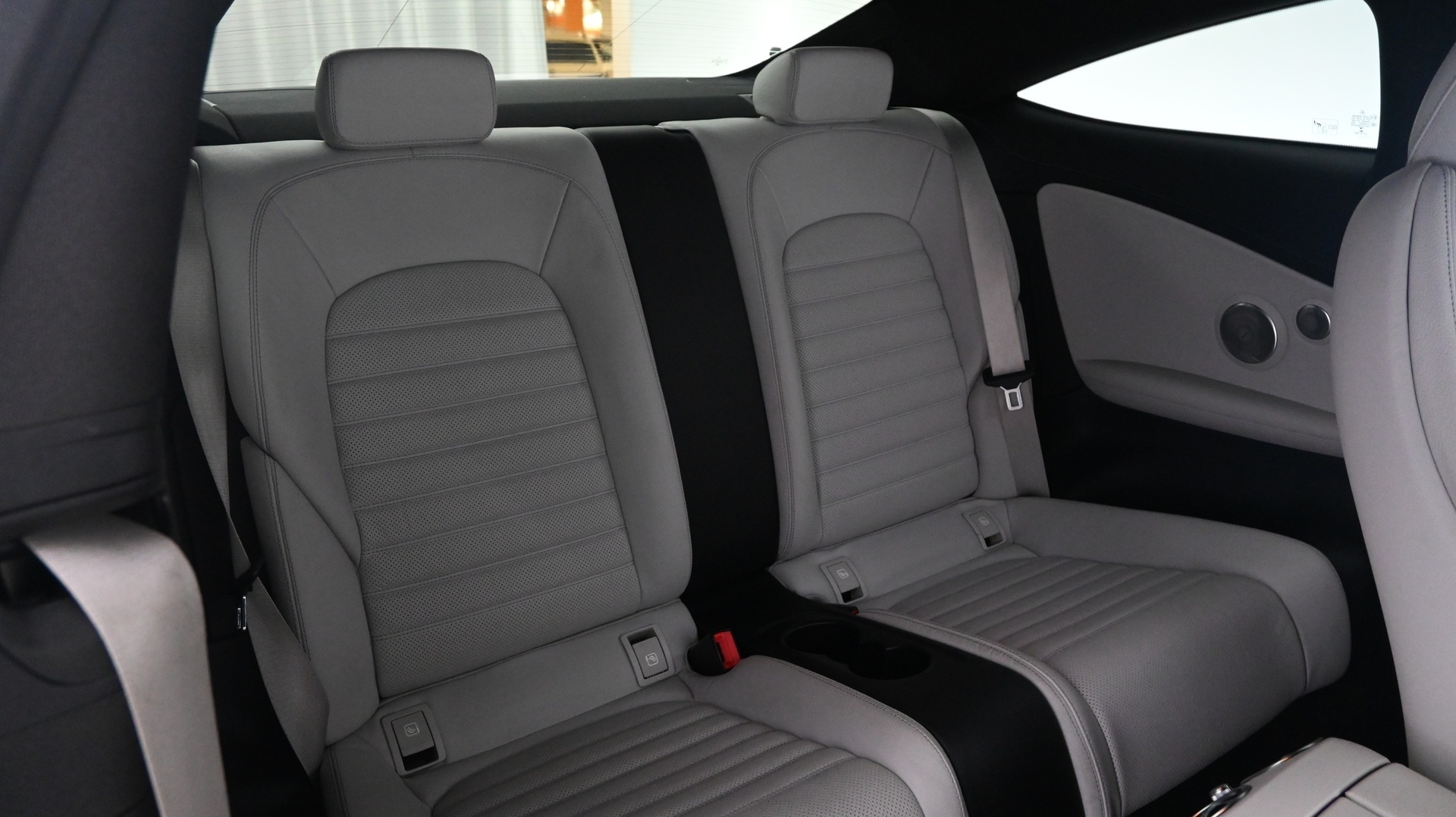 MERCEDES-BENZ C 2016