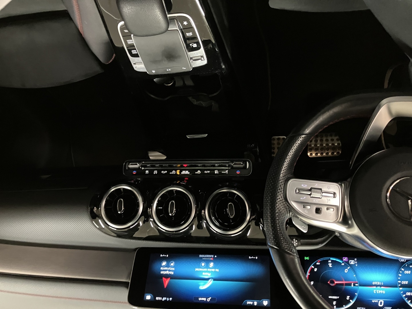 MERCEDES-BENZ CLA 2019