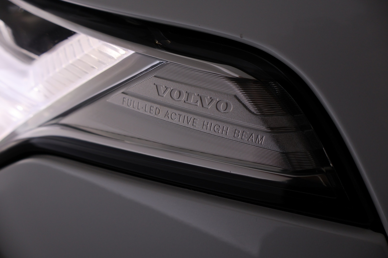 VOLVO XC90 2016