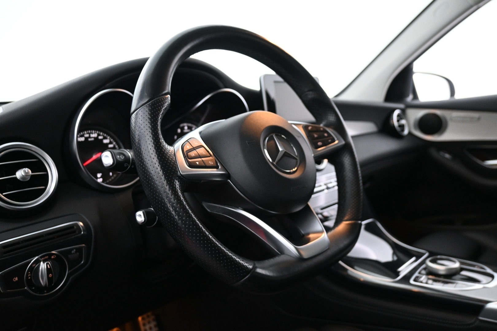 MERCEDES-BENZ GLC 2017