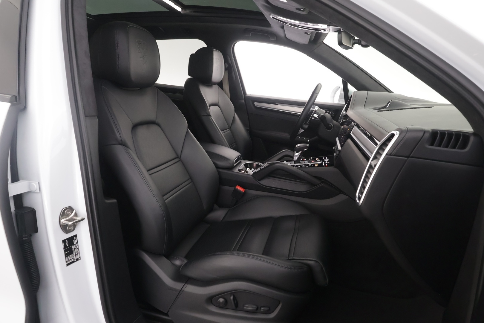 PORSCHE Cayenne 2023