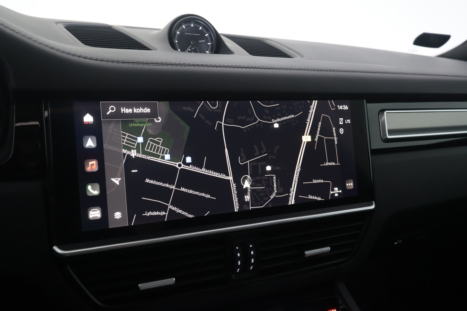 PORSCHE Cayenne 2023