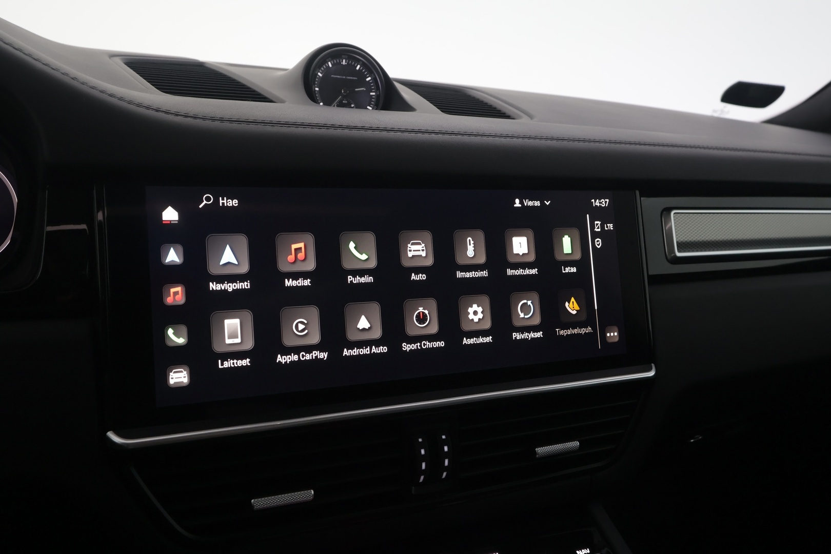 PORSCHE Cayenne 2023