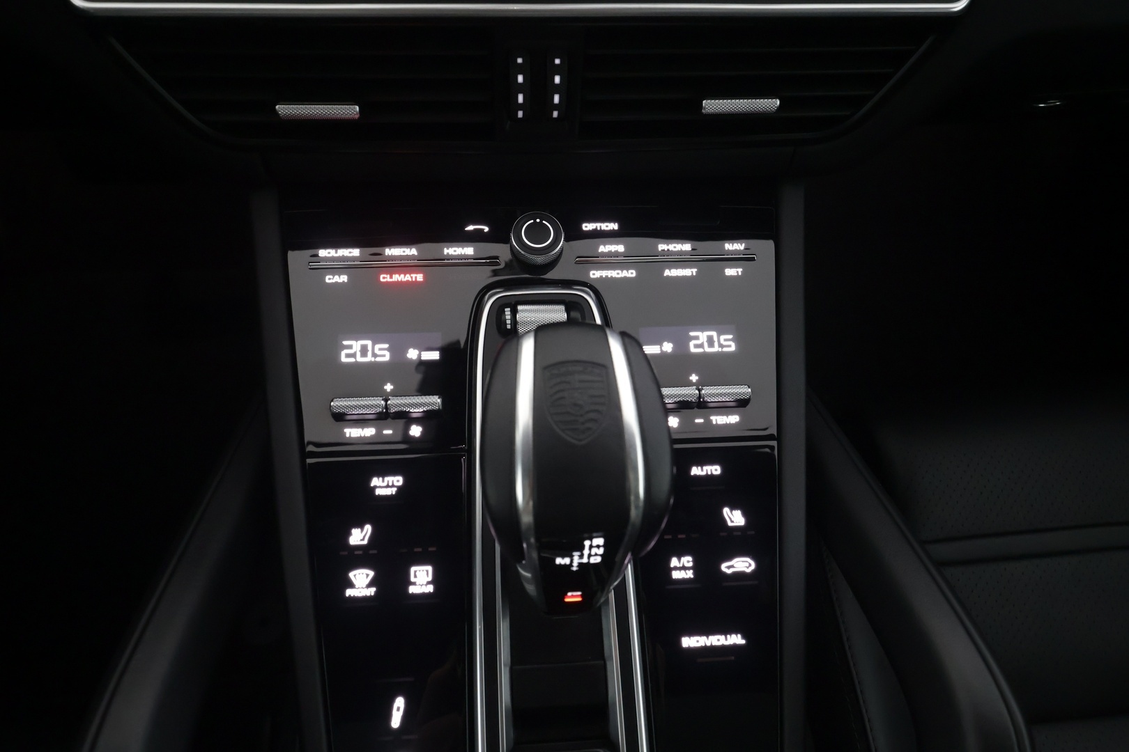 PORSCHE Cayenne 2023