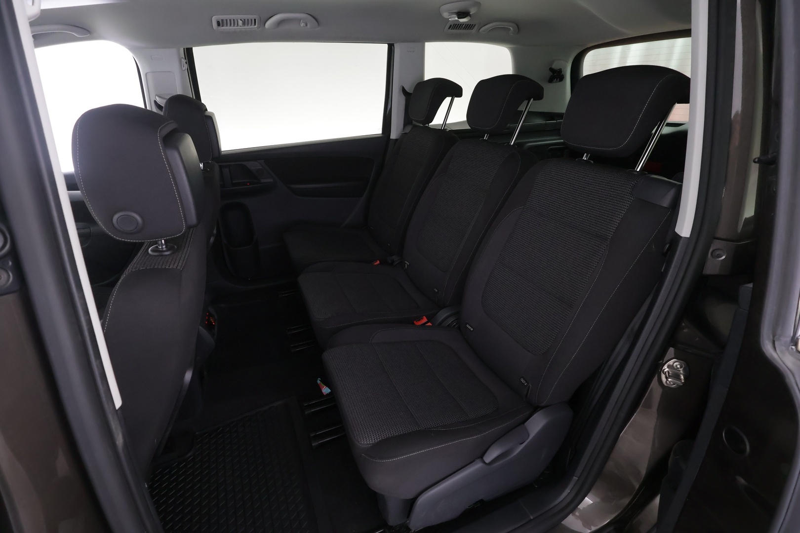 VOLKSWAGEN Sharan 2016