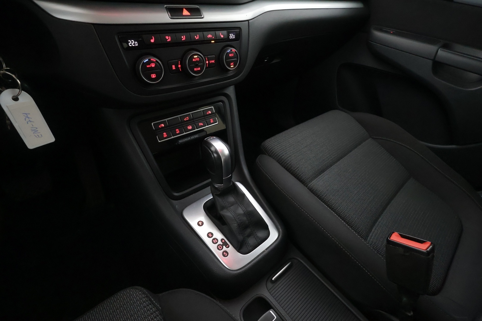 VOLKSWAGEN Sharan 2016