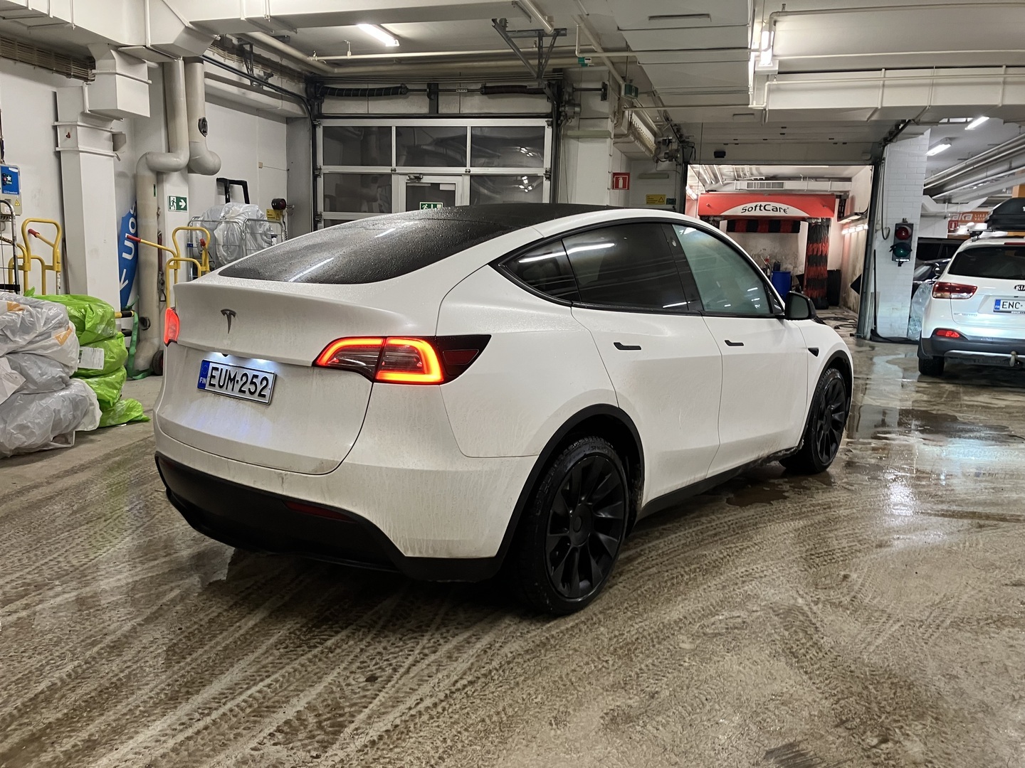 TESLA Model Y 2022