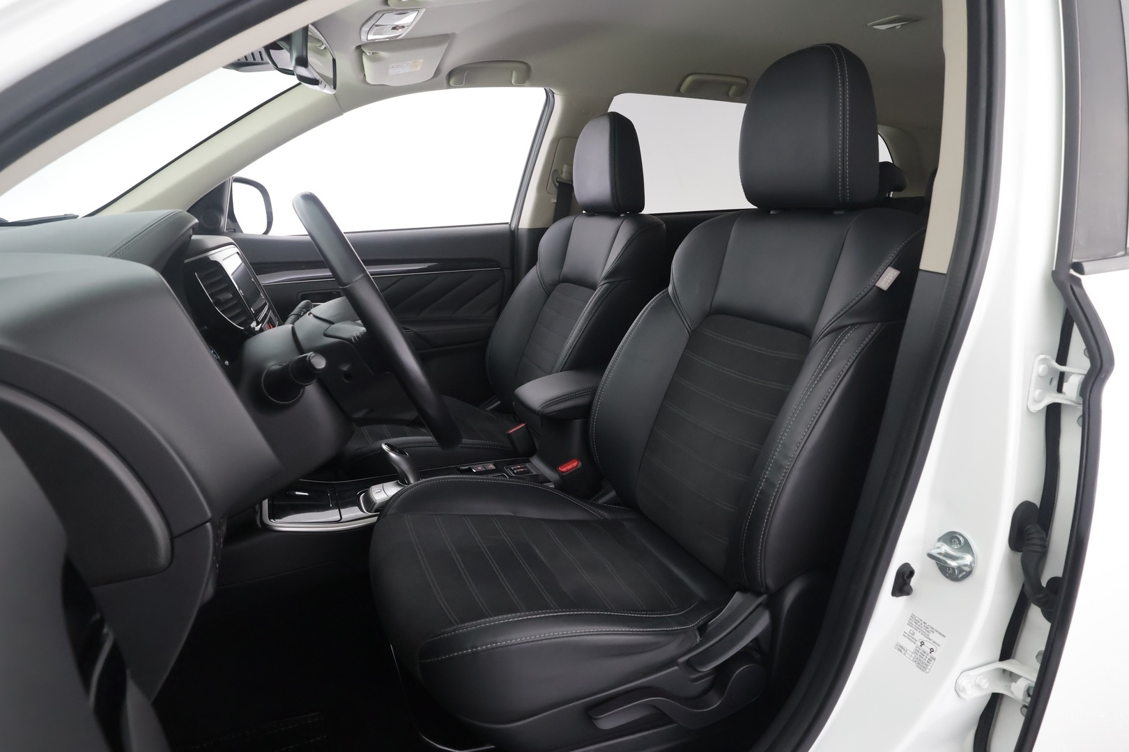 MITSUBISHI Outlander PHEV 2019