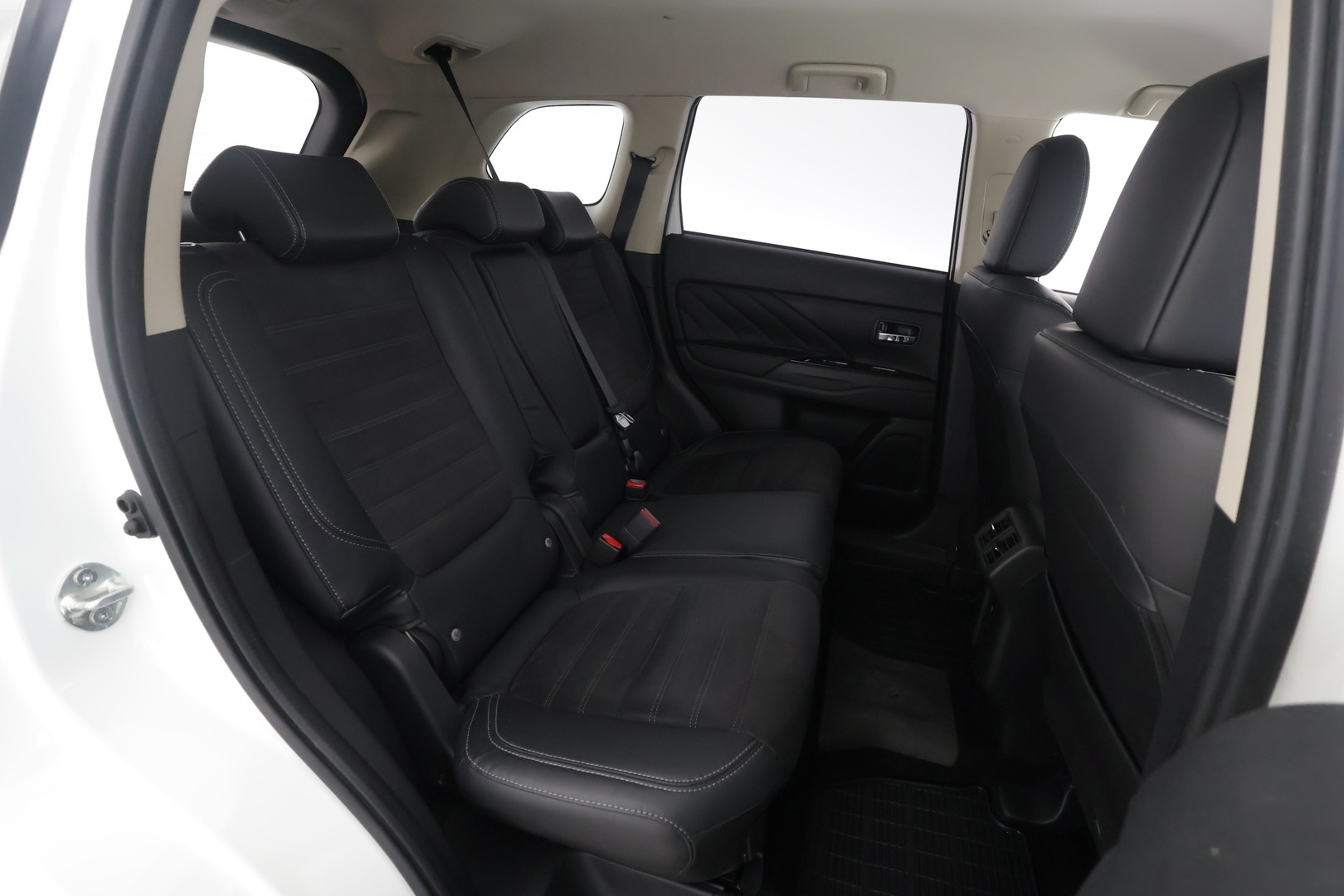 MITSUBISHI Outlander PHEV 2019