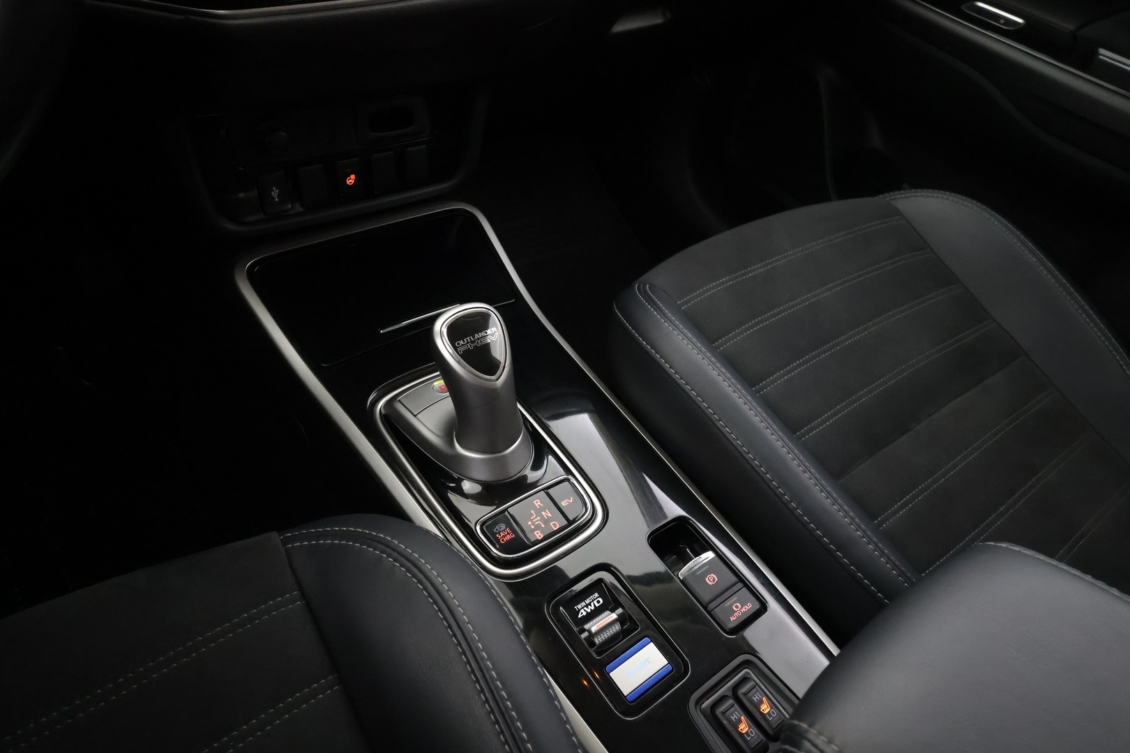 MITSUBISHI Outlander PHEV 2019