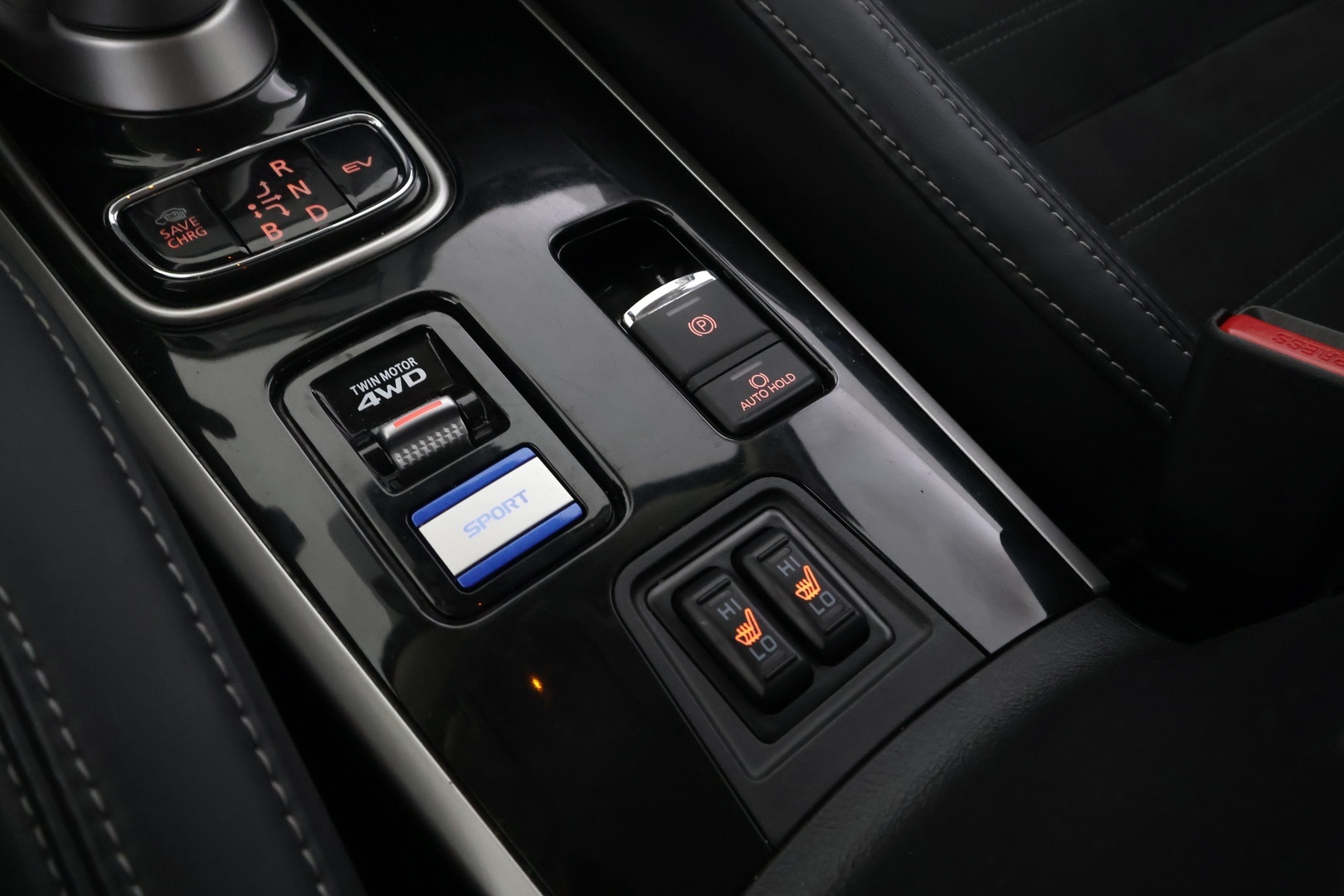 MITSUBISHI Outlander PHEV 2019